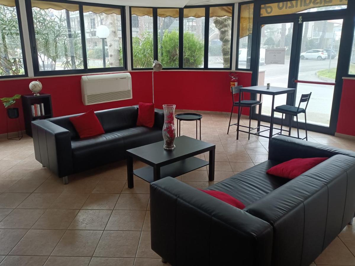 Hotel La Torre Cervia Buitenkant foto