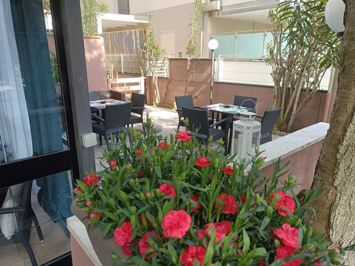 Hotel La Torre Cervia Buitenkant foto
