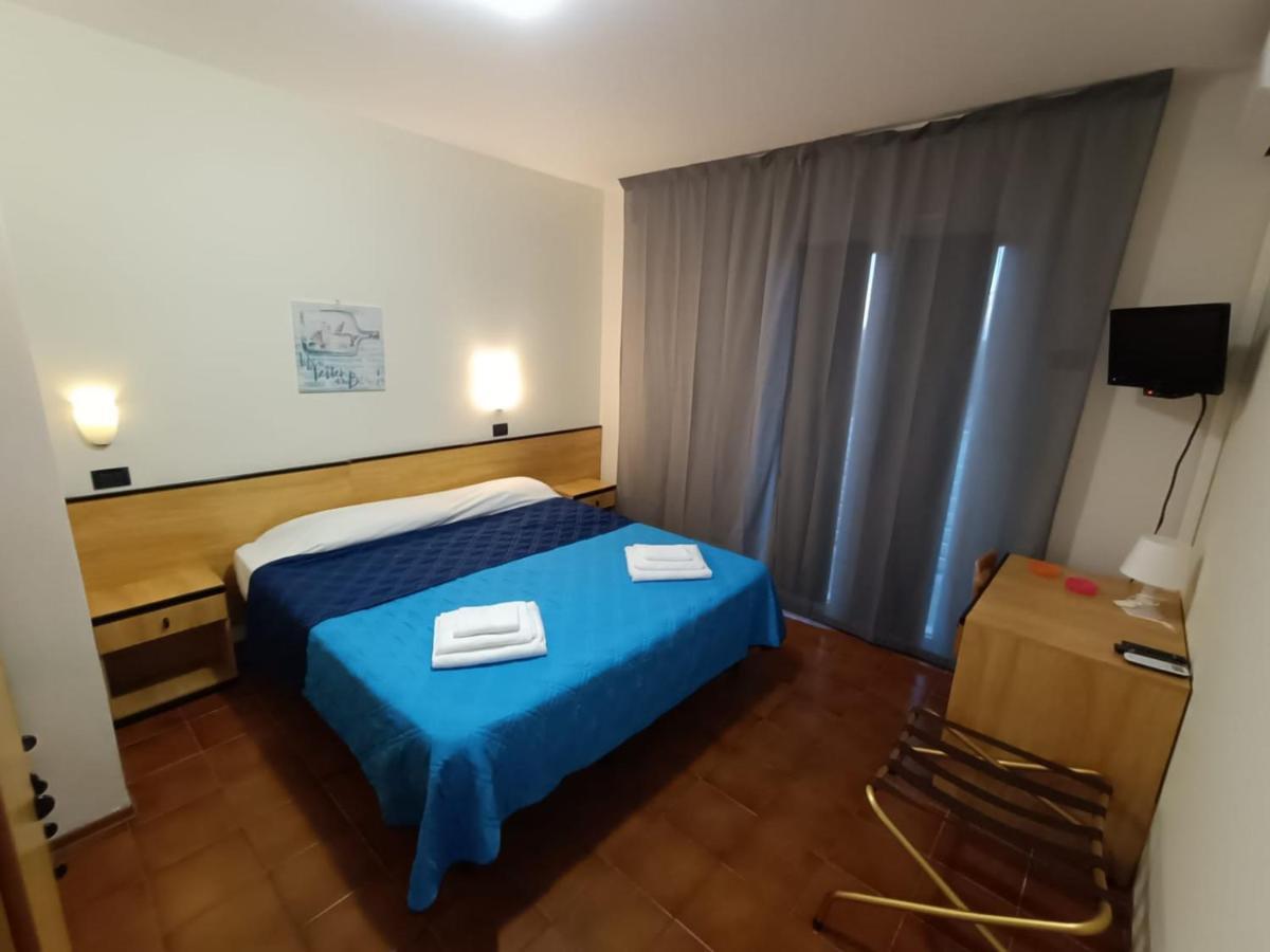 Hotel La Torre Cervia Buitenkant foto