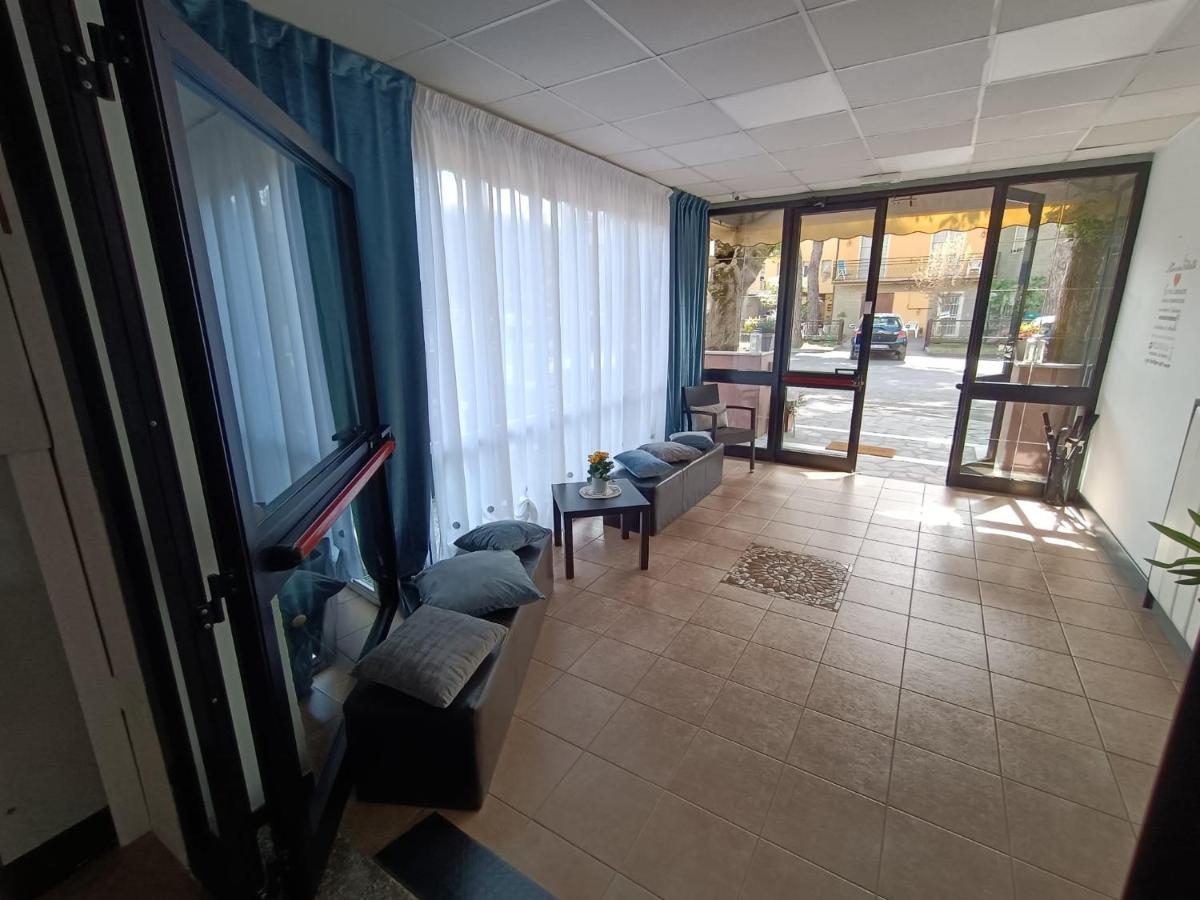 Hotel La Torre Cervia Buitenkant foto