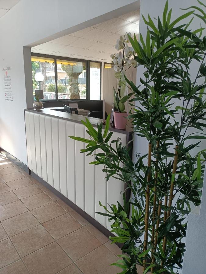 Hotel La Torre Cervia Buitenkant foto