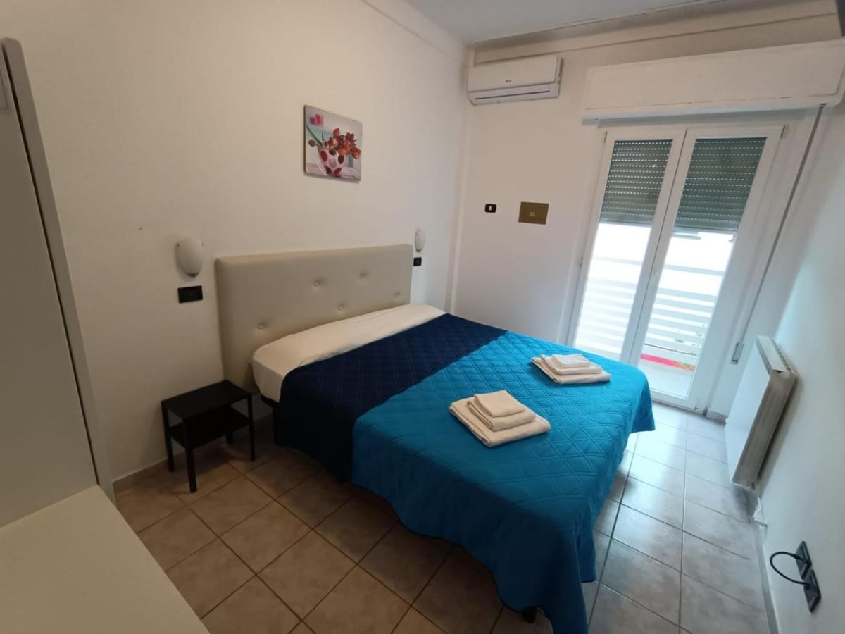 Hotel La Torre Cervia Buitenkant foto